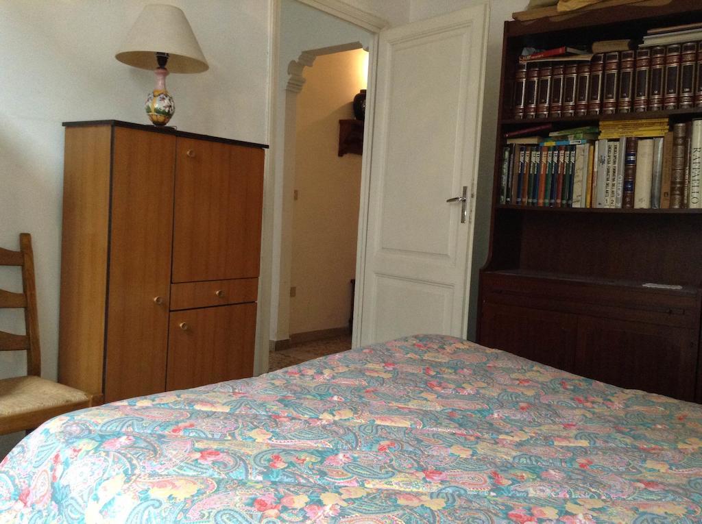 Casa Sara Villa Viareggio Room photo